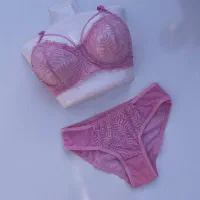 لباس زیر زنانه