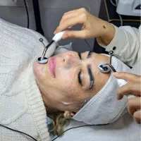 پاکسازی صورت/پدیکورپا/پارافین(اموزش هم داده میشود)|خدمات آرایشگری و زیبایی|اهواز, کوی علوی|دیوار