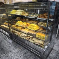 ویترین نان فانتزی و قنادی