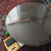 مجانی. میز کامپیوتر و