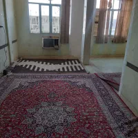 یک واحد خانه در چهاراه نادری اجاره داده میشود