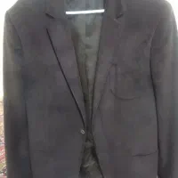 کت تک در سه رنگ|لباس|تهران, تسلیحات|دیوار