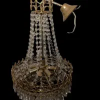 یک عدد لوستر برنز