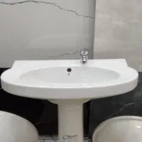 روشویی پایه دار