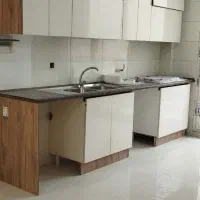 72متری-کلید-نخورده-پارکینگ-اصلی