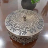 شکلات خوری زیبا وتمیز