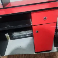 میز تحریر و ویترین کتابخانه|میز تحریر و کامپیوتر|کرج, کمال‌شهر|دیوار