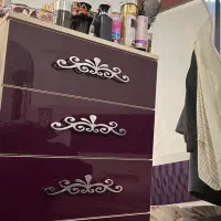 تخت دو نفره همراه تشک وپا تختی و آینه و دراور|تخت و سرویس خواب|لاهیجان, لیالستان|دیوار