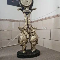 ساعت ایستاده