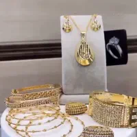 استند گردان برقی (برای تولید محتوا و نمایش محصول)|فروشگاه و مغازه|تهران, فلسطین (میدان انقلاب)|دیوار