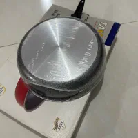 تابه|ظروف پخت‌وپز|کرج, حصارک بالا|دیوار