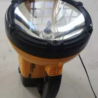 چراغ قوه بزرگ (نور افکن)