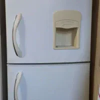 یخچال فیریزل کاملا سالم تمیز