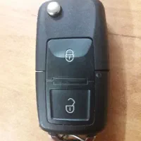 سوییچ یا ریموت سوار ماشین دربست شدم گم کردم.