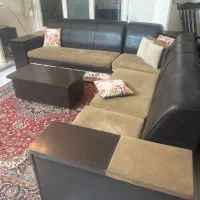 مبل ال ۷ نفره چرمی و ۲ میز جلو مبلی و ۲ کشو|مبلمان خانگی و میز عسلی|مشهد, هنرستان|دیوار