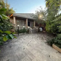 ویلاباغچه-200متری-نما-کلاسیک-دیوار-بلند-بدون-مشرف