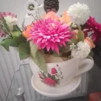 گل وگلدان