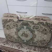 پشتی گل برجسته