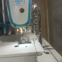 زیگزالدوزخانم ماهر چرخکارخانم ووسط کار