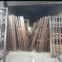 حفاظ درب اپارتمان تسمه۳ اکاردیونی  پنجره توری کشوی