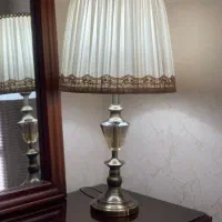آباژور رومیزی و کنار سالنی