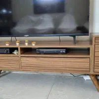 میز زیر تلوزیون