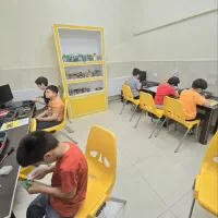 ثبت نام کلاسهای اندیشه خلاق (۳ تا ۱۳ سال)