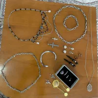 اکسسوری(گردنبند و دستبند مردانه و زنانه‌ و بچگانه)