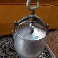 زودپز قدیمی|ظروف پخت‌وپز|شیراز, تندگویان|دیوار