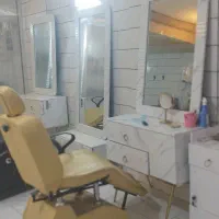 وسایل ارایشگاه|آرایشگاه و سالن‌های زیبایی|اراک, |دیوار