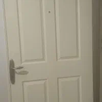 درب ورودی  عرض ۹۰ طول دو متر ده