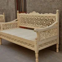 سازنده انواع مصنوعات چوبی