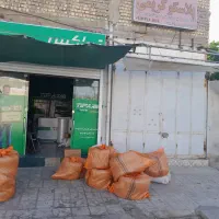 مغازه ۱۸ متری|اجارهٔ مغازه و غرفه|شیراز, شیشه‌گری|دیوار