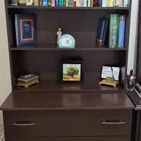 کتابخانه سالم و تمیز