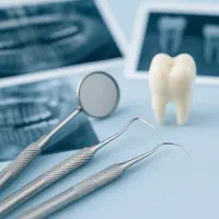 منشی خانم برای مطب دندانپزشکی