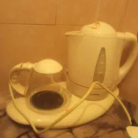 چای ساز  برقی سالم تمیز زیر 3دقیقه جوش میاره