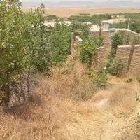 زمین مسکونی همراه با خانه نیمه ساخت و درختان میوه|فروش خانه و ویلا|آشخانه, |دیوار