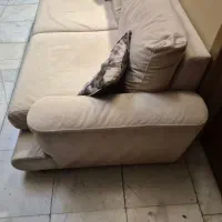 کاناپه بزرگ ۲ الی ۳ نفره رنگ کرم - دست دوم|مبلمان خانگی و میز عسلی|تهران, ایرانشهر|دیوار