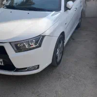 (رادخودرو)دنا اتومات ۴۰۲ سفید