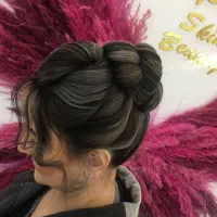 میکاپ و شینیون 50 درصد اف|خدمات آرایشگری و زیبایی|مشهد, چهارچشمه|دیوار