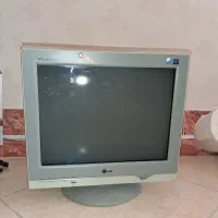 مانیتور کامپیوتر کامپیوتر ،همراه با کیس و کیبورد