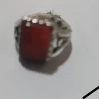 انگشتر و پمپ اب و سایر وسایل