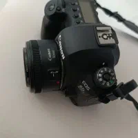 دوربین کنون 6d mark2 با لنز 50 f1.8در حد نو