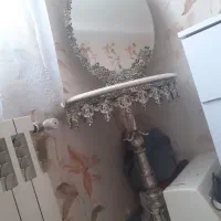 آیینه و میز