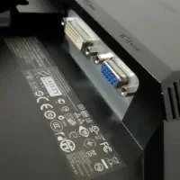 مانیتور کامپیوتر بهمراه تبدیل HDMI|قطعات و لوازم جانبی رایانه|مشهد, کشف|دیوار