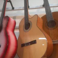 گیتار یاماها و کلاریس|گیتار، بیس، امپلیفایر|مینودشت, |دیوار