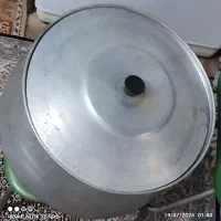 دیگ بزرگ دردار . دیوارکوب