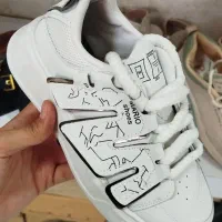 کتونی قیمت مناسب|کیف، کفش، کمربند|کاشان, شهرک خاتم الانبیا (مسکن ملی کاشان)|دیوار