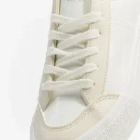 تعدادی کتونی و کفش زنانه در حد نو