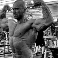 مربی خصوصی بدنسازی